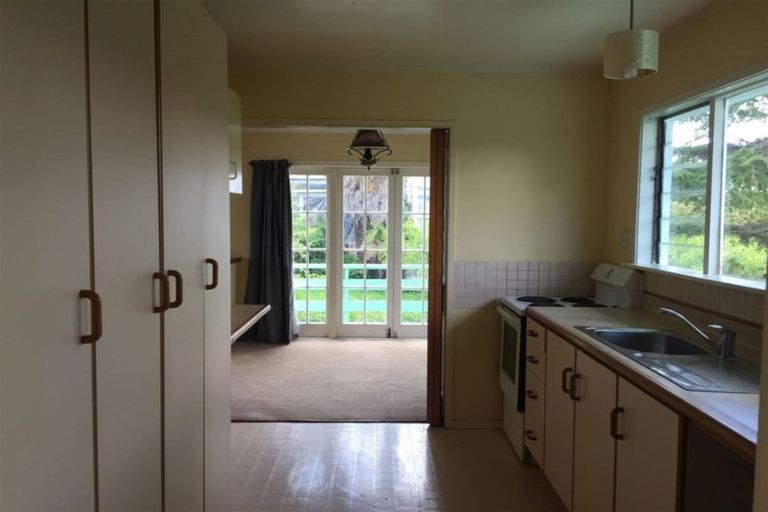 Photo of property in 23 Titirangi Road, New Lynn, Auckland, 0600