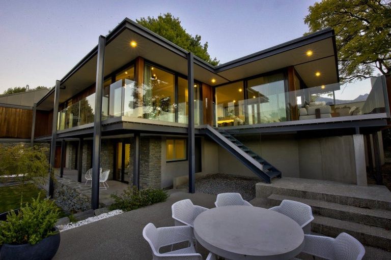 Photo of property in 27 Arrowtn-lke Hayes Road, Lake Hayes, Queenstown, 9371