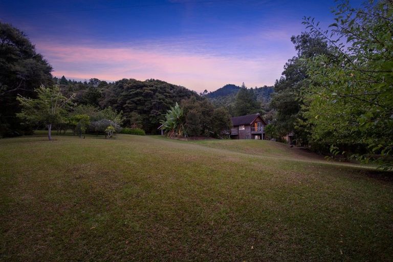 Photo of property in 596 Matakana Valley Road, Matakana, Warkworth, 0985