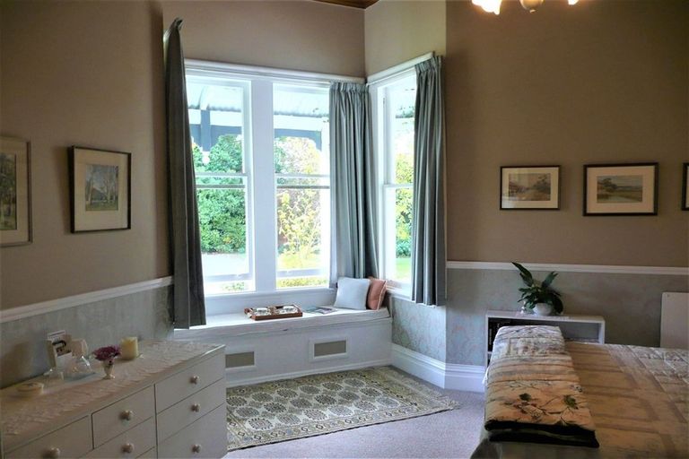 Photo of property in 27 Pukepapa Road, Marton, 4710