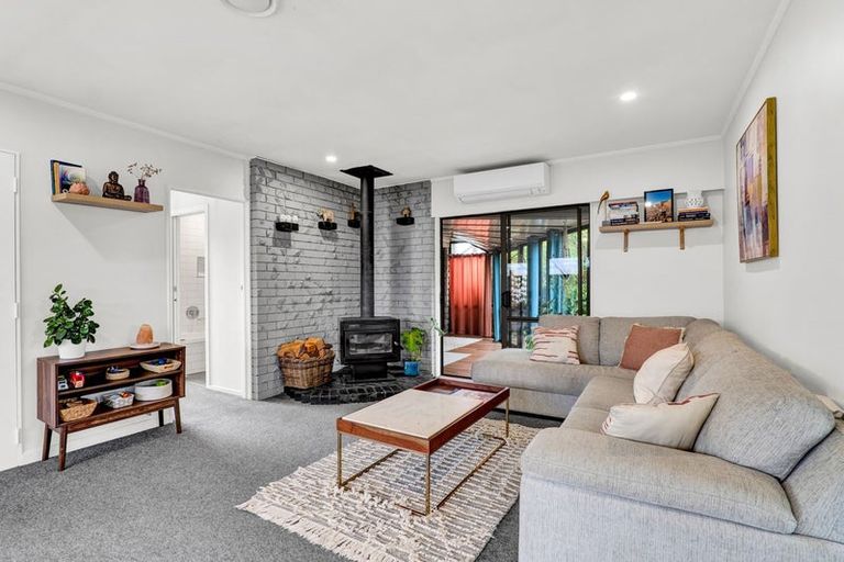 Photo of property in 3 Puriri Street, Inglewood, 4330