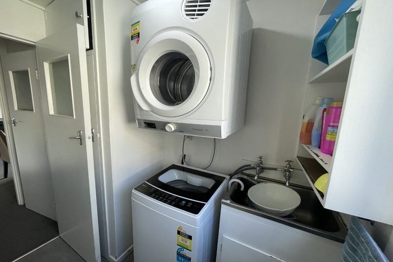 Photo of property in Adelphi Apartments, 183 The Terrace, Wellington Central, Wellington, 6011