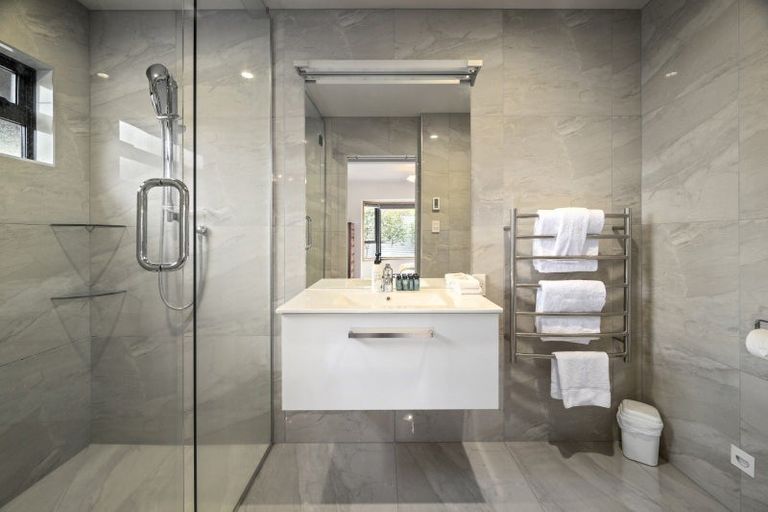 Photo of property in 1/11 Krissell Place, Acacia Bay, Taupo, 3330