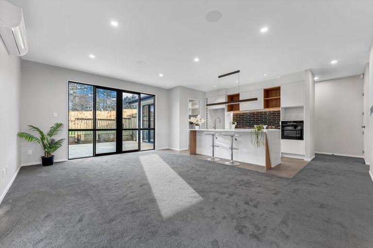 Photo of property in 24 Paihere Street, Huapai, Kumeu, 0810