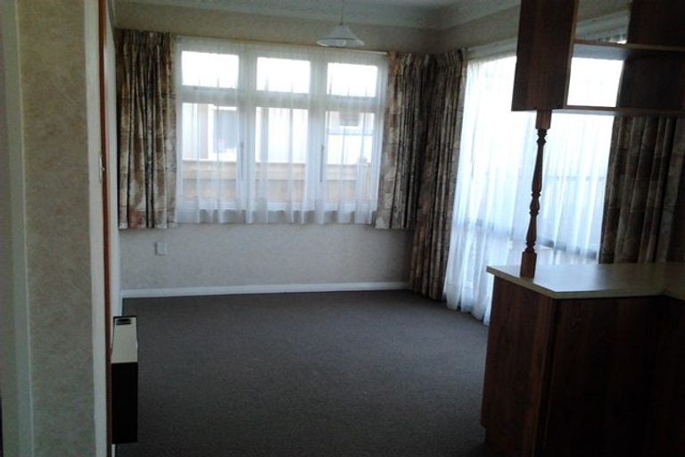 Photo of property in 9 Wood Street, Takaro, Palmerston North, 4410