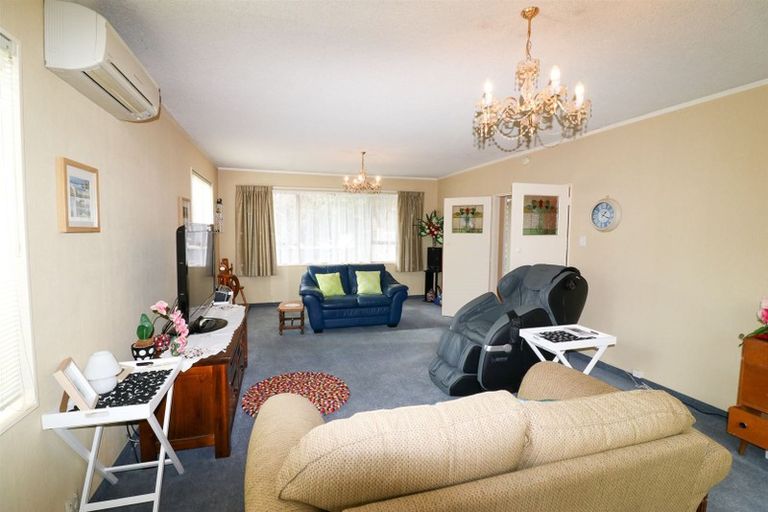Photo of property in 35 Victoria Avenue, Dannevirke, 4930
