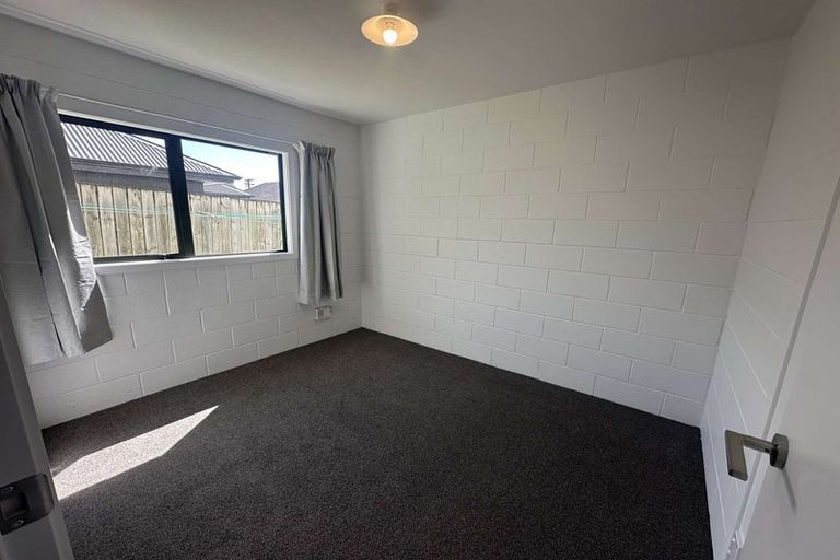 Photo of property in 5/12 Wood Street, Wallaceville, Upper Hutt, 5018