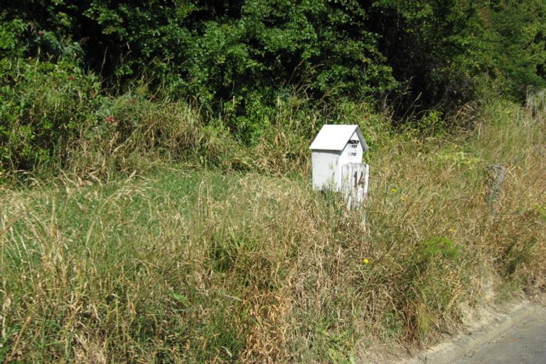 Photo of property in 14 Selwyn Road, Lyttelton, 8082