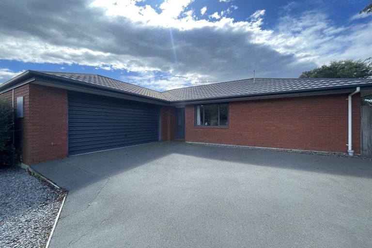Photo of property in 1 Kydd Lane, Hornby, Christchurch, 8042