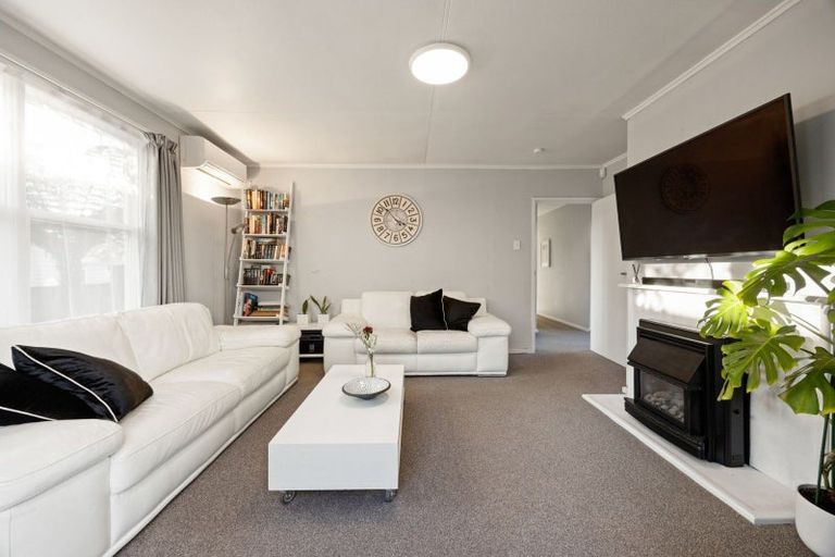 Photo of property in 44 Casey Avenue, Fairfield, Hamilton, 3214
