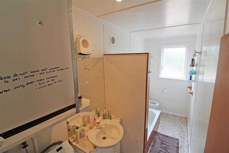 Photo of property in 26 Eglinton Road, The Glen, Dunedin, 9011