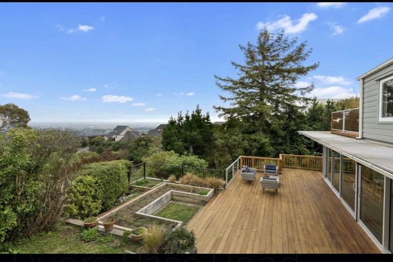 Photo of property in 128 Dyers Pass Road, Cashmere, Christchurch, 8022