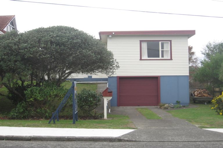 Photo of property in 11 Titoki Road, Raumati Beach, Paraparaumu, 5032