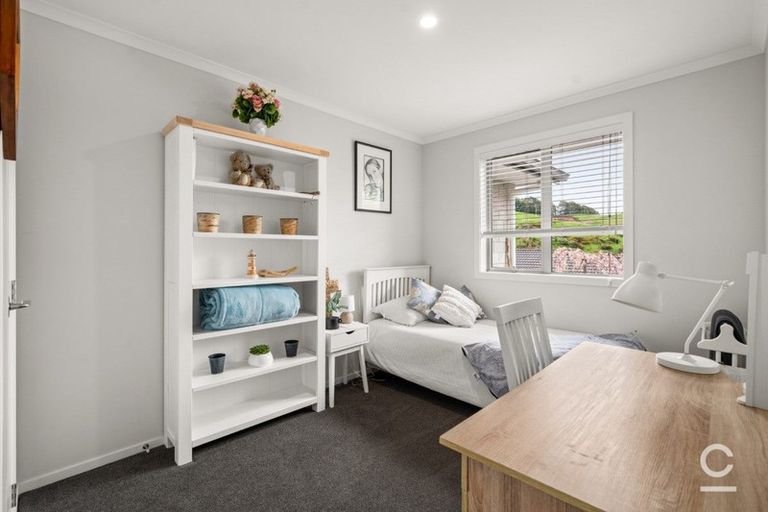 Photo of property in 26 Bob Carter Place, Welcome Bay, Tauranga, 3175