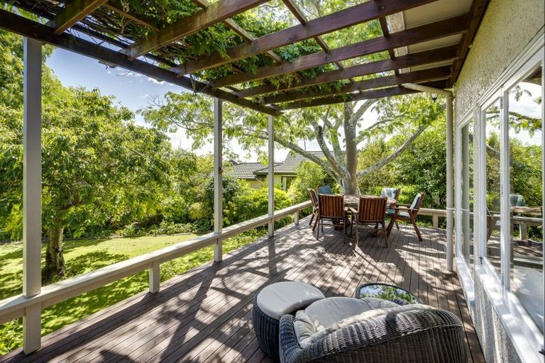 Photo of property in 11 Tauroa Road, Havelock North, 4130