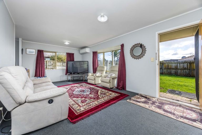 Photo of property in 1 Tullis Place, Burswood, Auckland, 2013