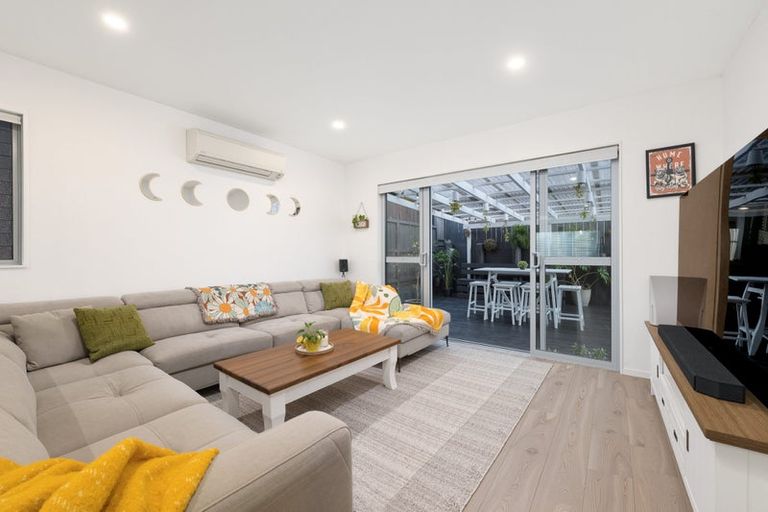 Photo of property in 41 Sunshine Boulevard, Sunnyvale, Auckland, 0612