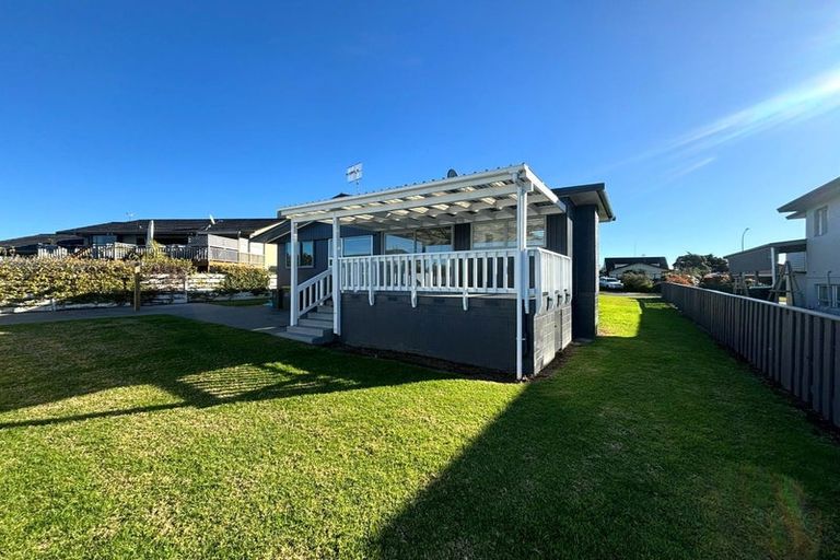 Photo of property in 31 Coppelia Avenue, Omokoroa, 3114