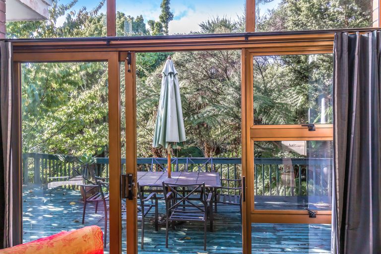 Photo of property in 29a Greenhithe Road, Greenhithe, Auckland, 0632