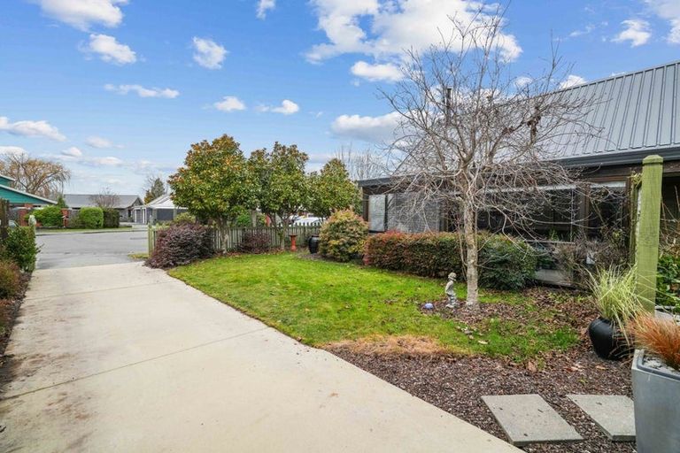 Photo of property in 1/13 Ridder Place, Halswell, Christchurch, 8025