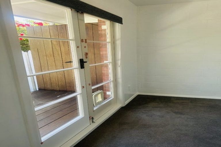 Photo of property in 1/25 Beckford Road, Saint Martins, Christchurch, 8022