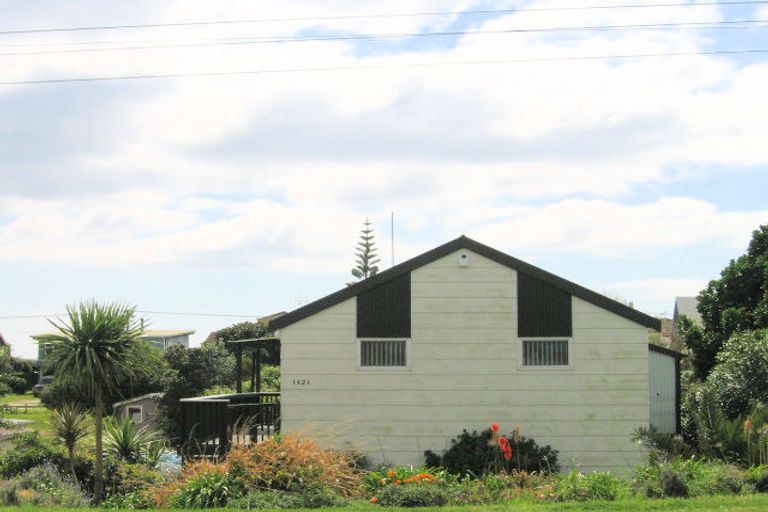 Photo of property in 1121 Papamoa Beach Road, Papamoa Beach, Papamoa, 3118