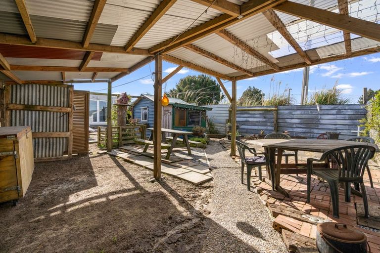 Photo of property in 715 Bluff Highway, Clifton, Invercargill, 9877