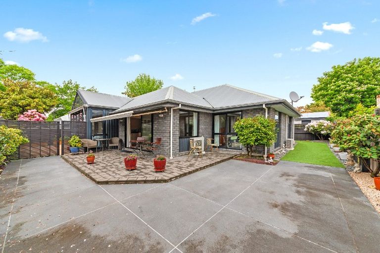 Photo of property in 2/95 Saint James Avenue, Papanui, Christchurch, 8053