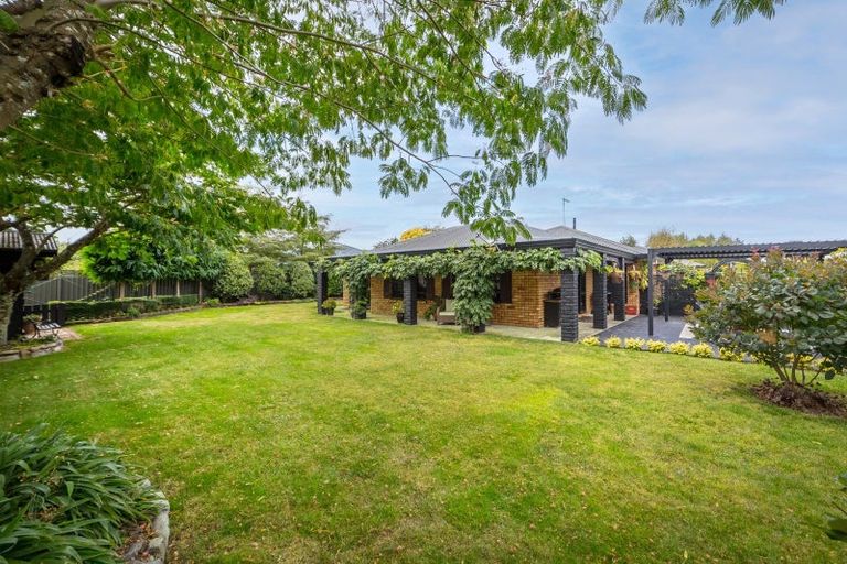 Photo of property in 1 Farley Avenue, Greytown, 5712