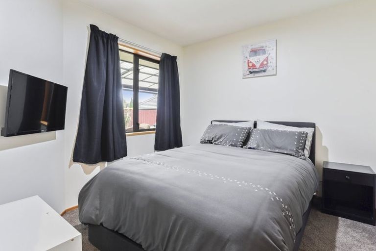 Photo of property in 4b Goodwood Close, Rangiora, 7400