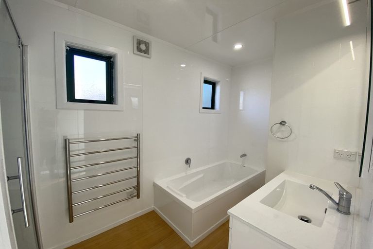 Photo of property in 4 Sea View Road, Baylys Beach, Dargaville, 0377