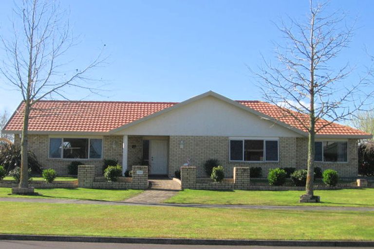 Photo of property in 24 Admiral Crescent, Flagstaff, Hamilton, 3210