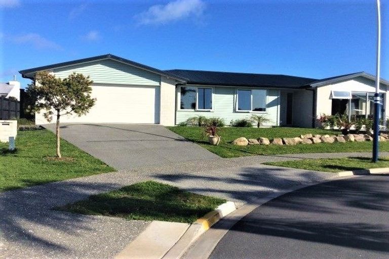 Photo of property in 80 Cassinia Close, Papamoa Beach, Papamoa, 3118