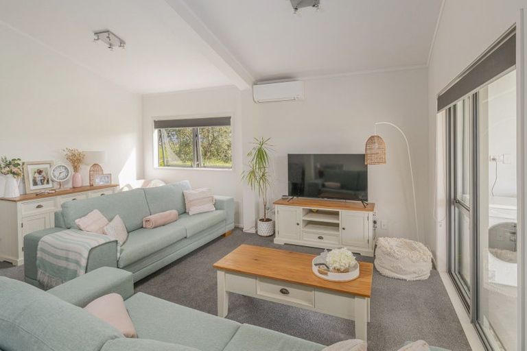 Photo of property in 27 Pacific Place, Whitianga, 3510