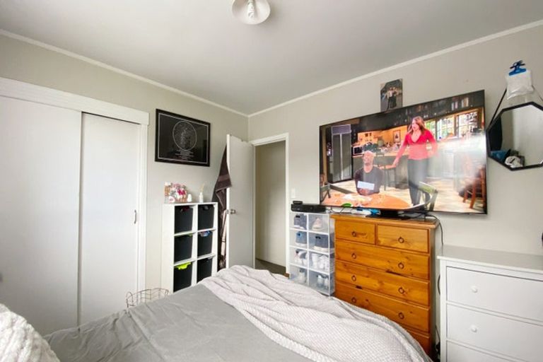 Photo of property in 1 Iorangi Place, Hillpark, Auckland, 2102