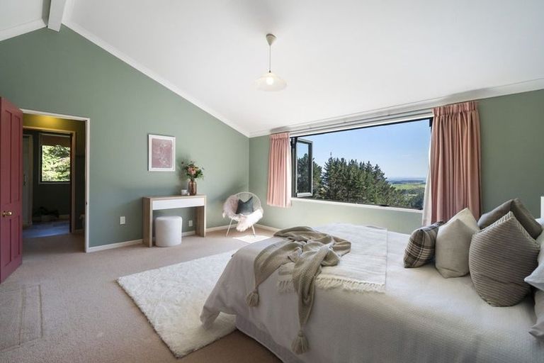 Photo of property in 562 Turitea Road, Turitea, Palmerston North, 4472