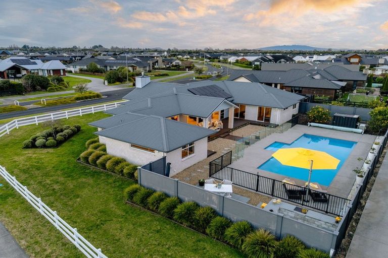 Photo of property in 85 Alan Livingston Drive, Cambridge, 3434