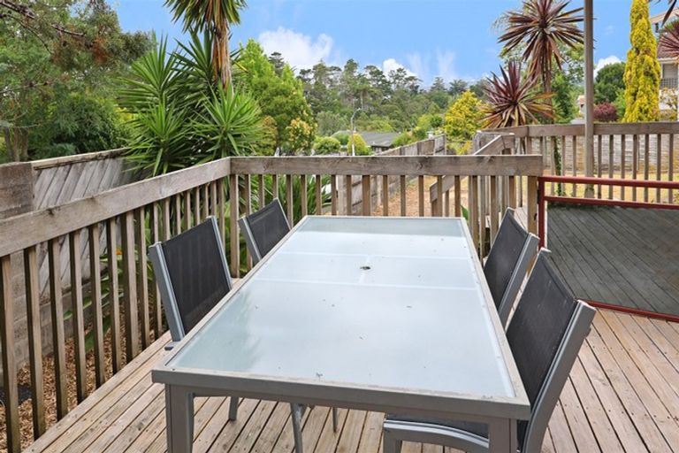 Photo of property in 62 Vintage Drive, Henderson, Auckland, 0612