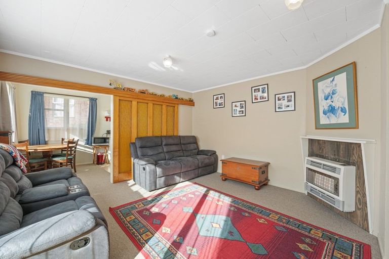 Photo of property in 14 Tavistock Street, Westown, New Plymouth, 4310