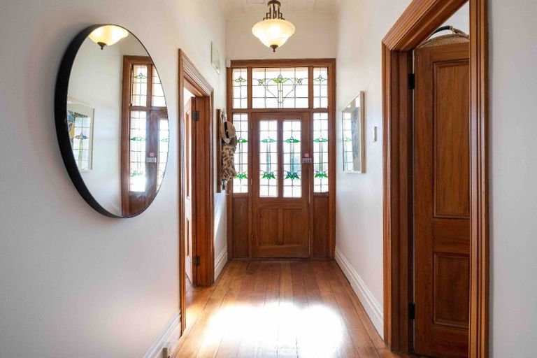 Photo of property in 4 Kinross White Street, Napier South, Napier, 4110