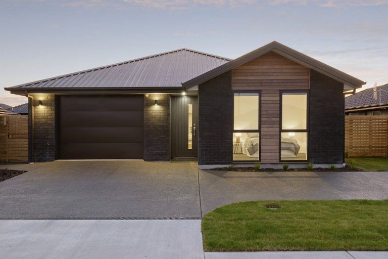 Photo of property in 10 Nathaniel Archer Street, Woodend, 7610