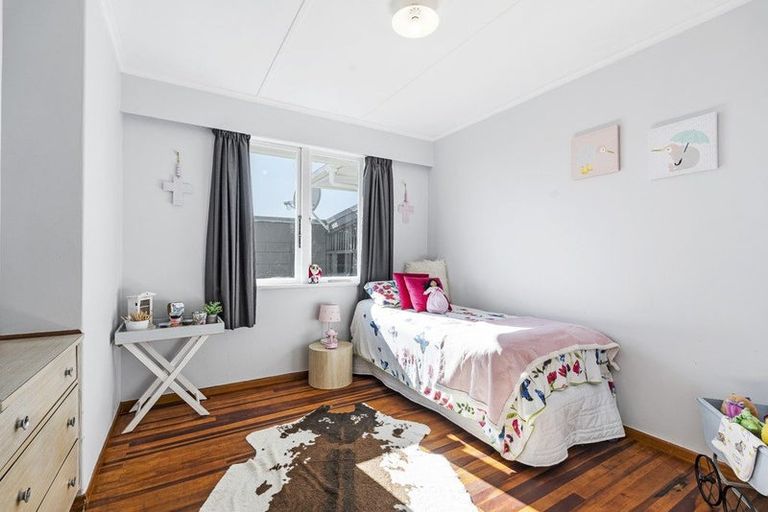 Photo of property in 14 Raleigh Street, Vogeltown, New Plymouth, 4310