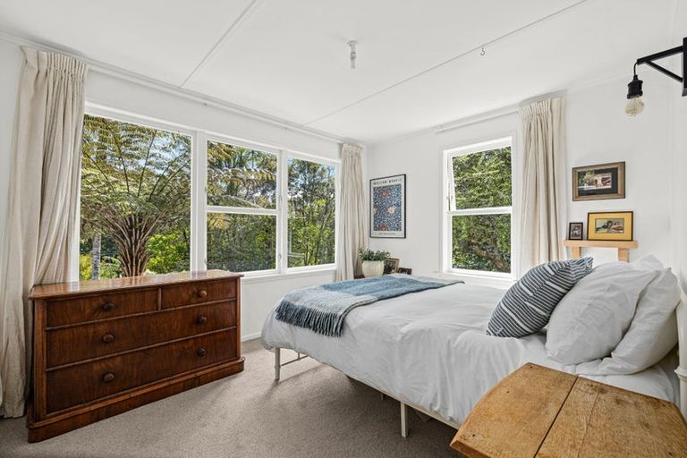 Photo of property in 1060 Sandspit Road, Sandspit, Warkworth, 0982