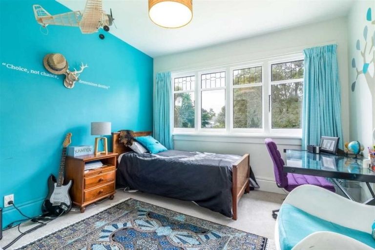 Photo of property in 166 Fendalton Road, Fendalton, Christchurch, 8052