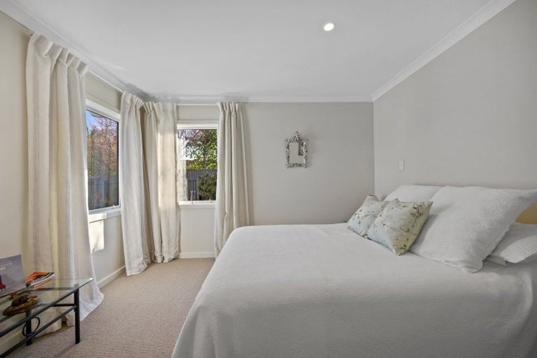 Photo of property in 1 Willow Drive, Taradale, Napier, 4112