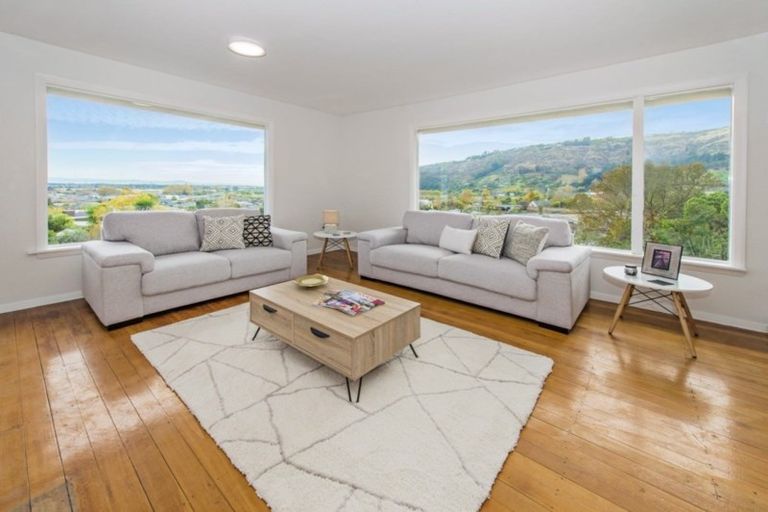 Photo of property in 11 Flinders Road, Heathcote Valley, Christchurch, 8022