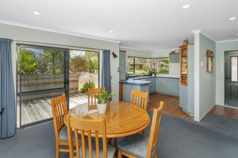 Photo of property in 12 Cobham Lane, Whitianga, 3510