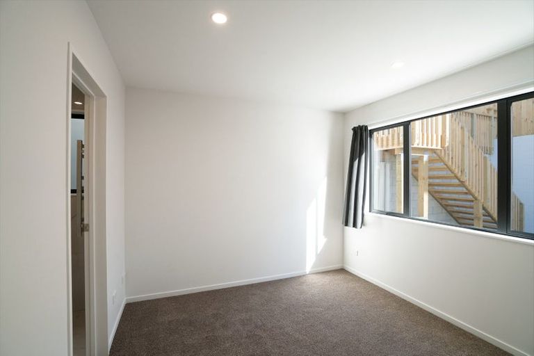 Photo of property in 16c Dianthus Place, Browns Bay, Auckland, 0630