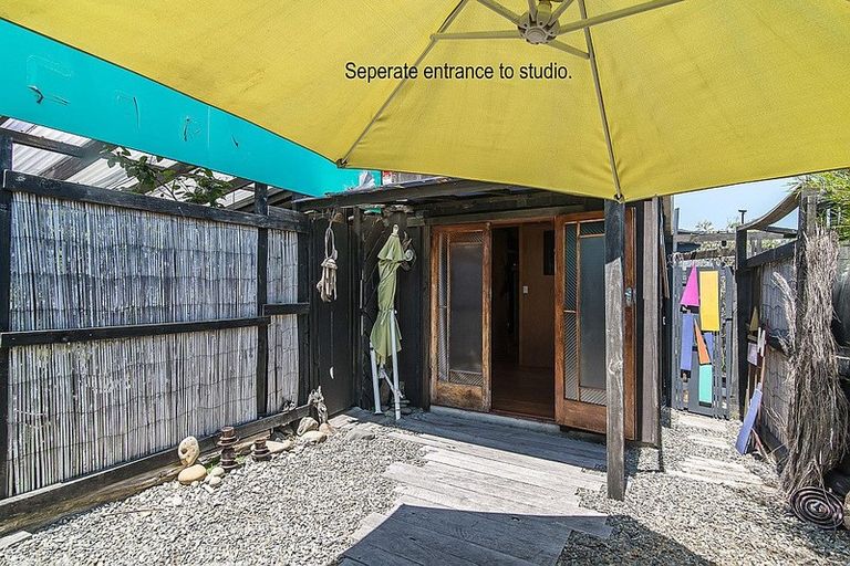 Photo of property in 14 Elizabeth Street, Waikanae, 5036