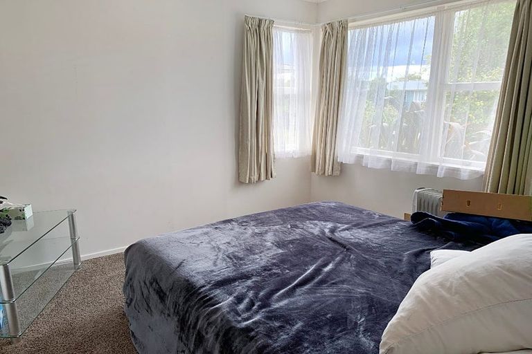 Photo of property in 123 Ruamahanga Crescent, Terrace End, Palmerston North, 4410